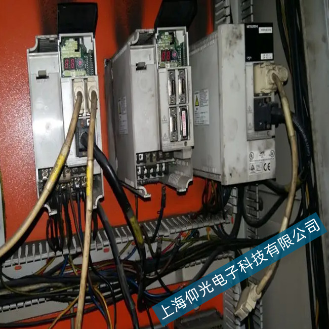 三菱數(shù)控系統(tǒng)維修公司-機(jī)床報(bào)警D001、D006維修